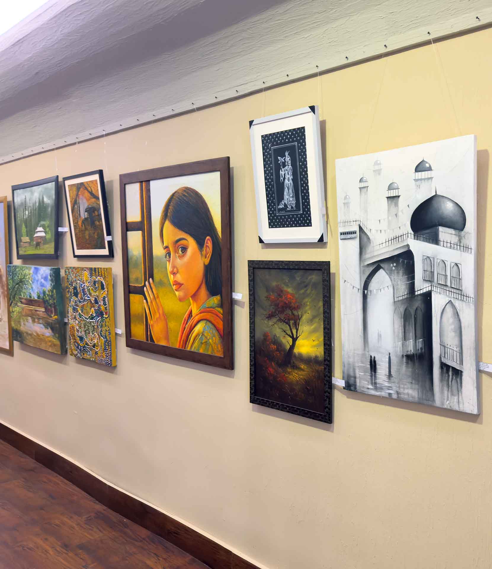 Art Sales & Commissions